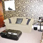 Grassfield Hall Oda ve Kahvaltı 4*