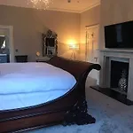 Grassfield Hall 4* 佩特利布里奇
