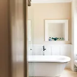 Grassfield Hall 4*