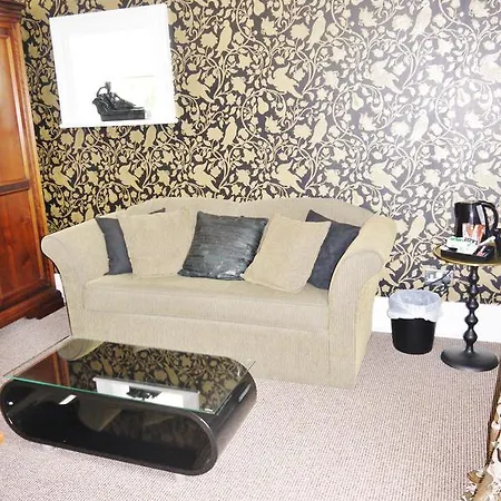 Grassfield Hall Couette-café 4*