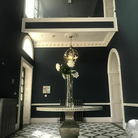 Couette-café Grassfield Hall 4*